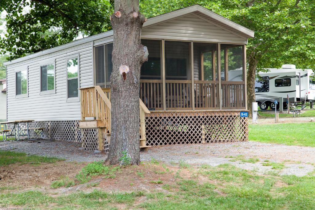 Circle M Camping Resort Screened Park Model 27 Wabank 외부 사진